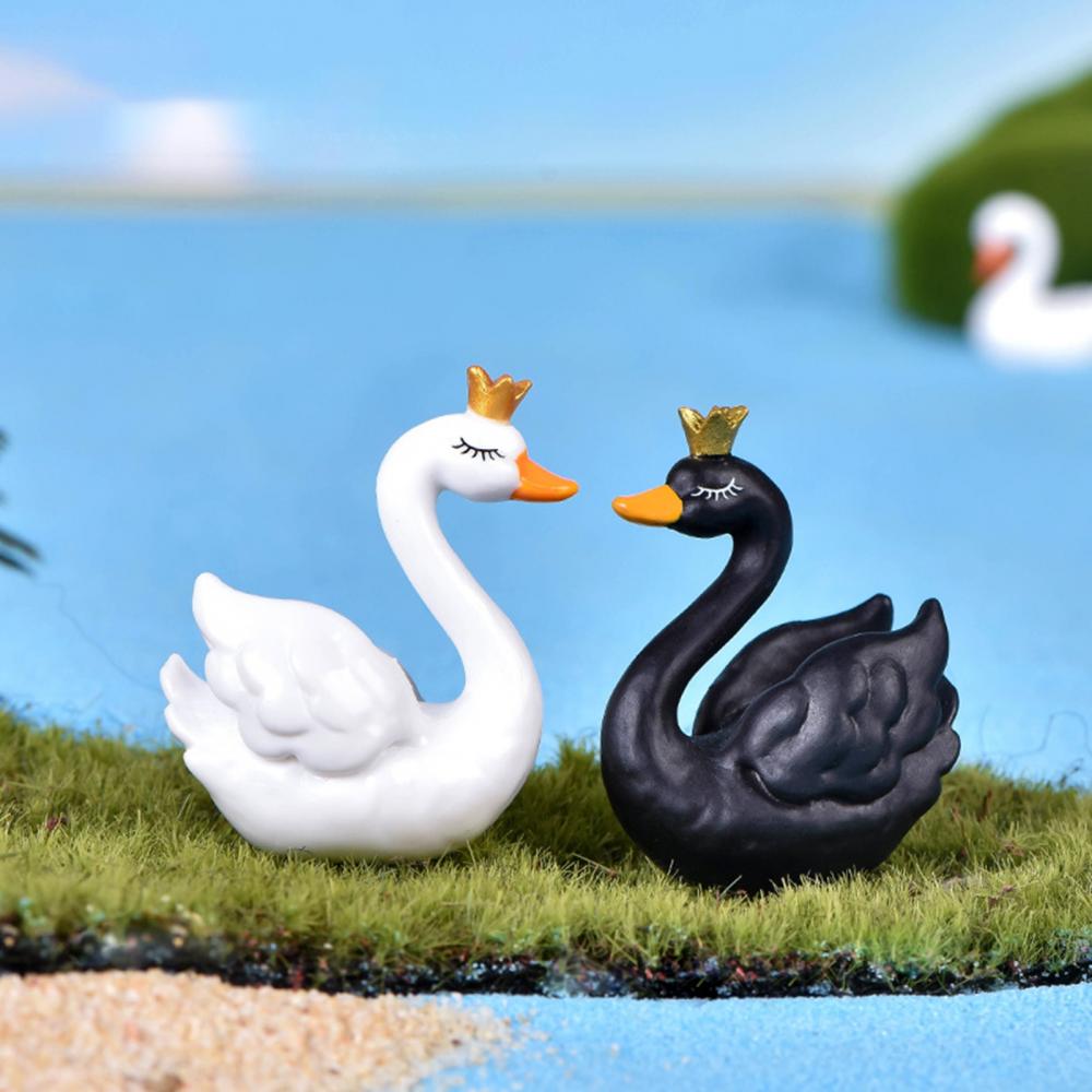 Car Accessories Oman - 5cm Couple Lovers Swan Mini Craft