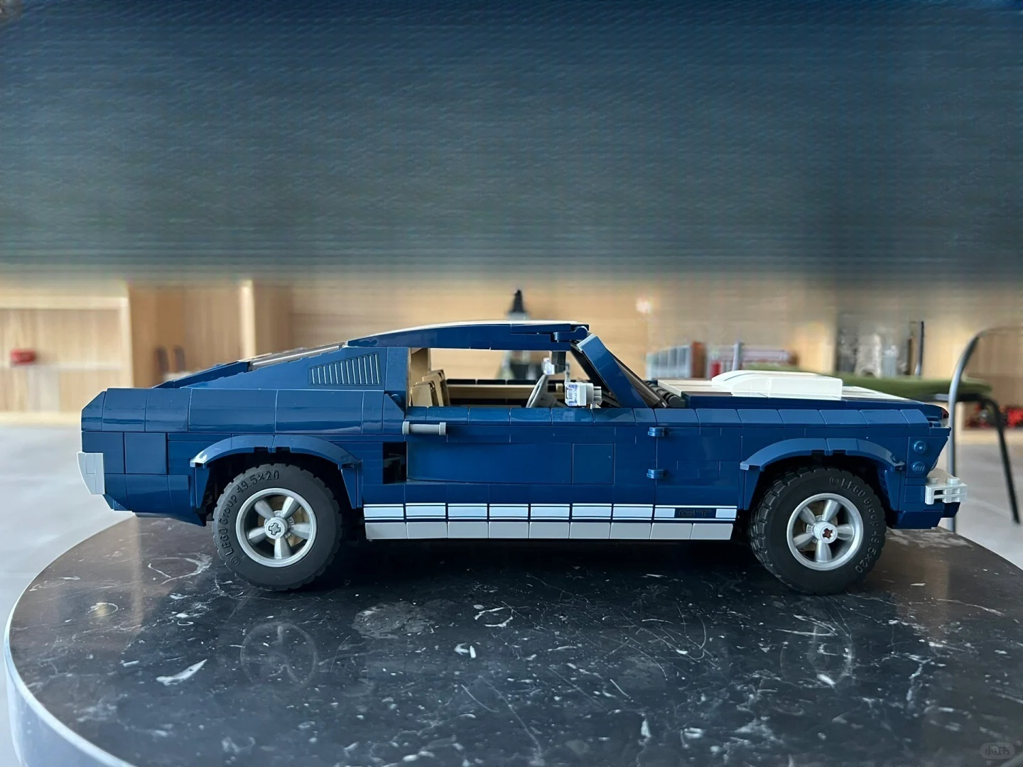 New MOC Blue Car Model, Home D – обзор и цена Car Accessories Oman